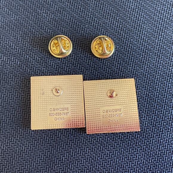 Sahib Shrine Circus Mom and Dad Pin 2005 Collectors Pins with Backs Great Cond. - Picture 5 of 6